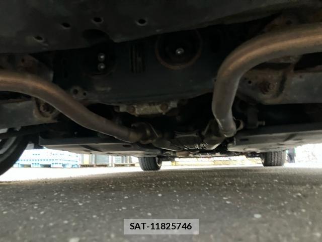 Lexus IS 2013-08 8726170-7