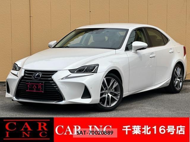 Lexus IS 2017-11 8726456-0