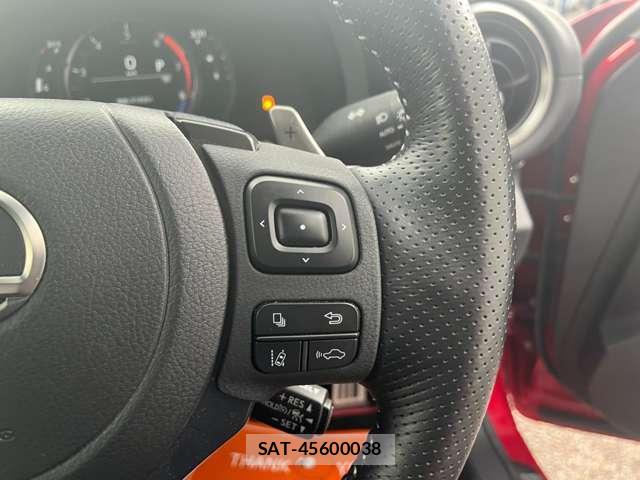 Lexus IS 2021-07 8727951-11