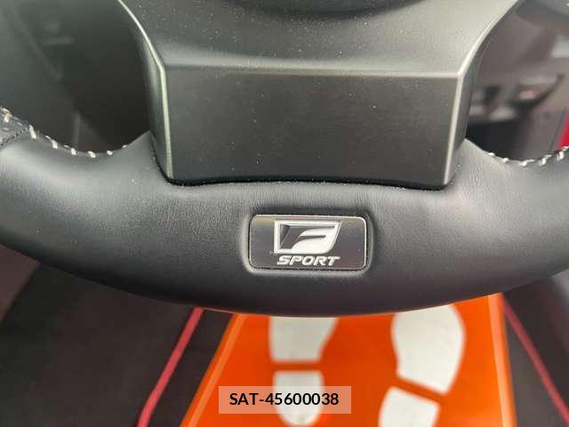 Lexus IS 2021-07 8727951-12