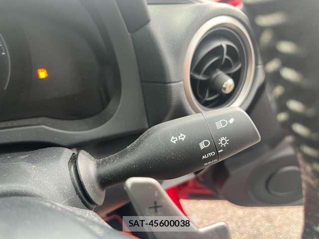 Lexus IS 2021-07 8727951-13
