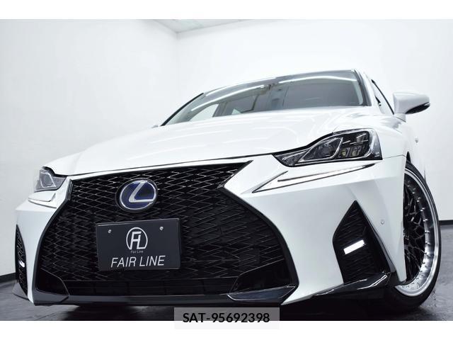 Lexus IS 2018-09 8728293-11