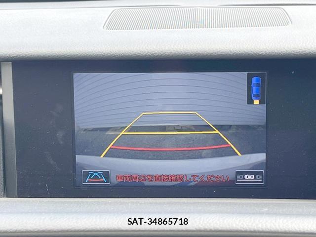 Lexus IS 2016-03 8728434-5