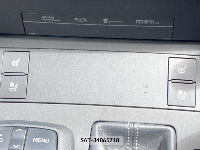 Lexus IS 2016-03 8728434-6