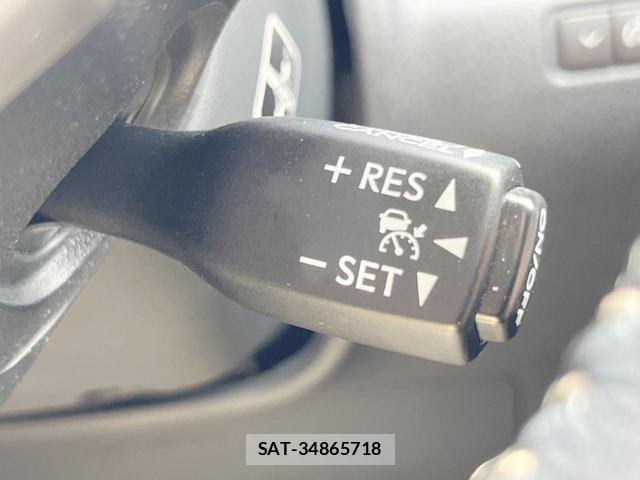 Lexus IS 2016-03 8728434-7