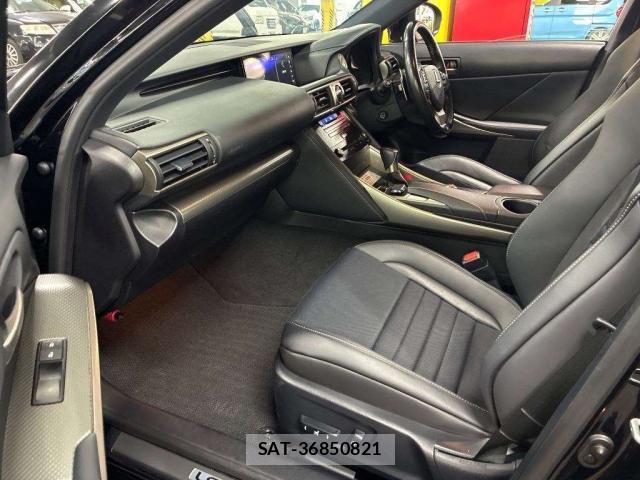 Lexus IS 2017-07 8729981-5
