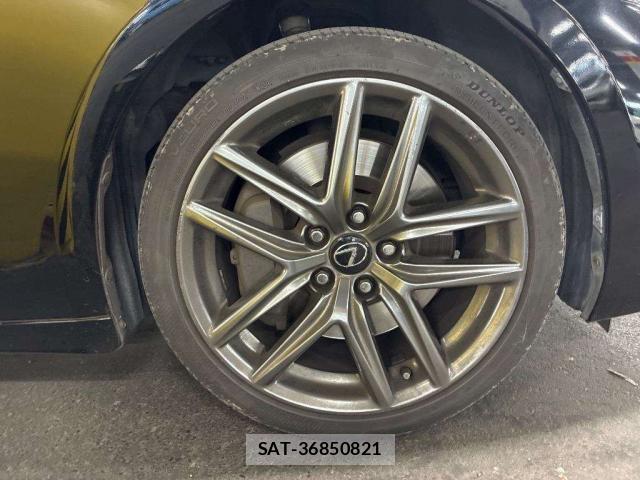 Lexus IS 2017-07 8729981-8