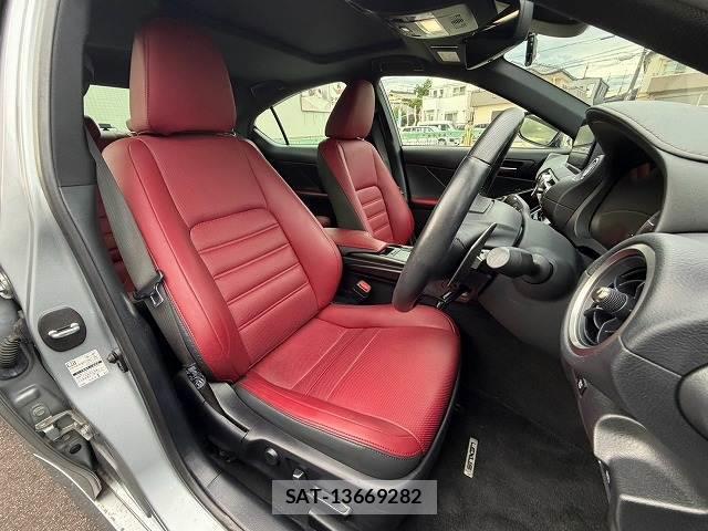 Lexus IS 2021-12 8730750-10