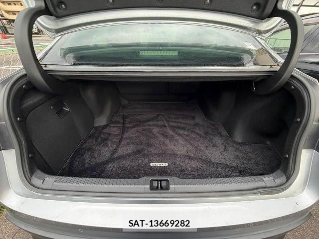Lexus IS 2021-12 8730750-12