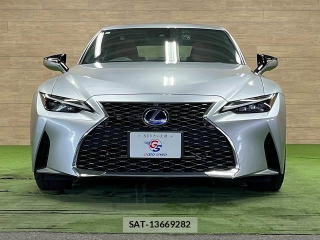 Lexus IS 2021-12 8730750-14