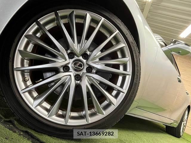 Lexus IS 2021-12 8730750-18