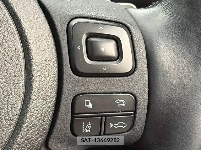 Lexus IS 2021-12 8730750-6