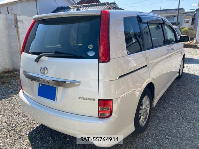 Toyota ISIS 2009-01 8727359-8