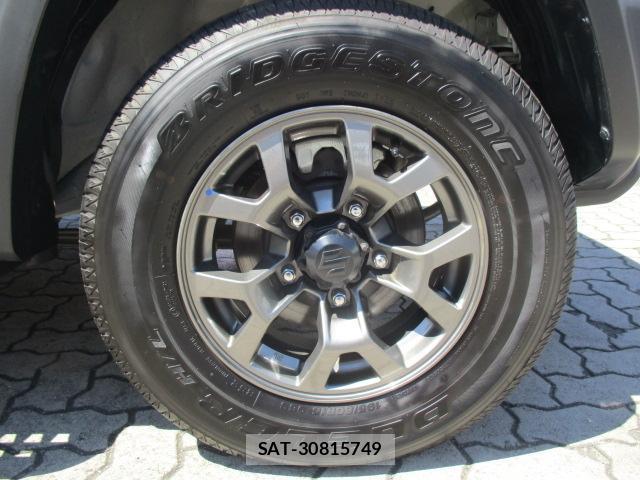 Suzuki JIMNY 2025-09 8725832-8