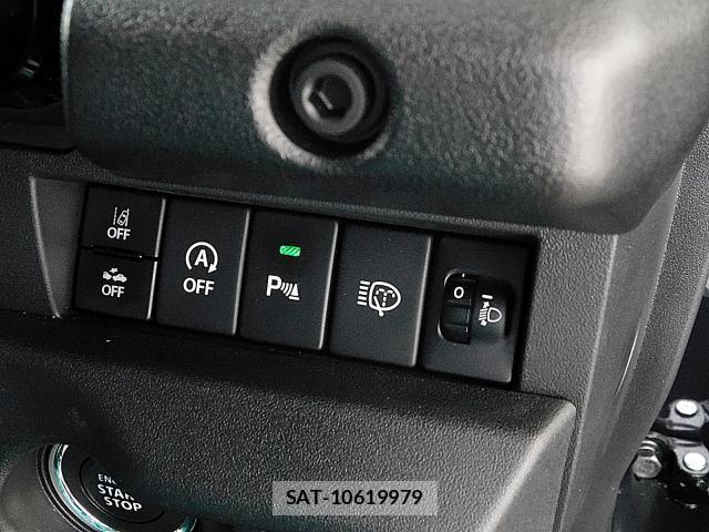 Suzuki JIMNY 2025-07 8730196-5