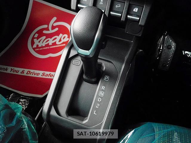 Suzuki JIMNY 2025-07 8730196-7