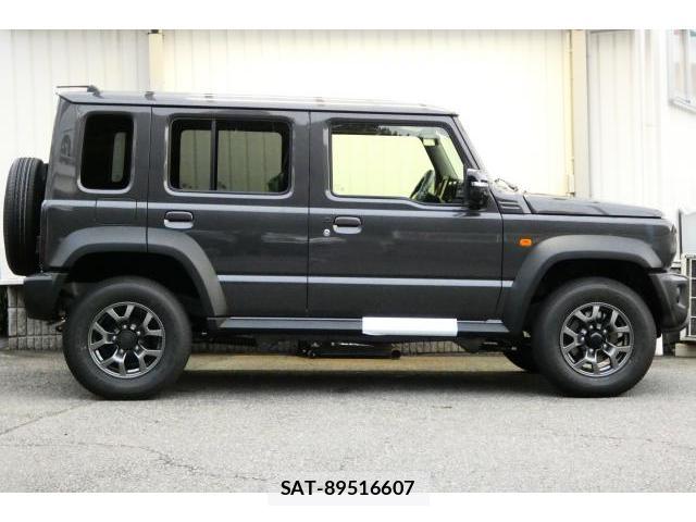 Suzuki JIMNY 2026-09 8730555-3