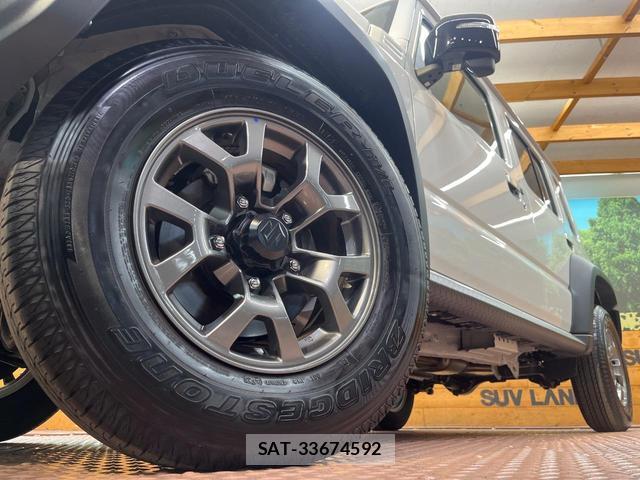 Suzuki JIMNY 2025-12 8730620-12