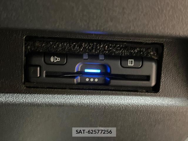 Suzuki JIMNY 2025-06 8730621-6
