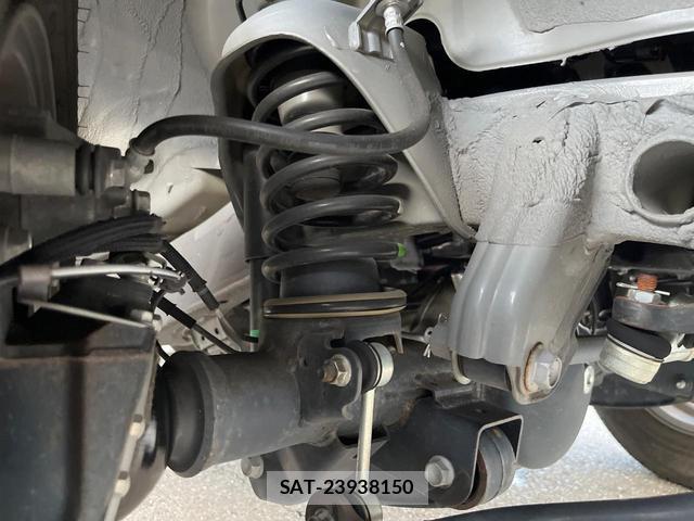 Suzuki JIMNY SIERRA 2024-04 8728956-19
