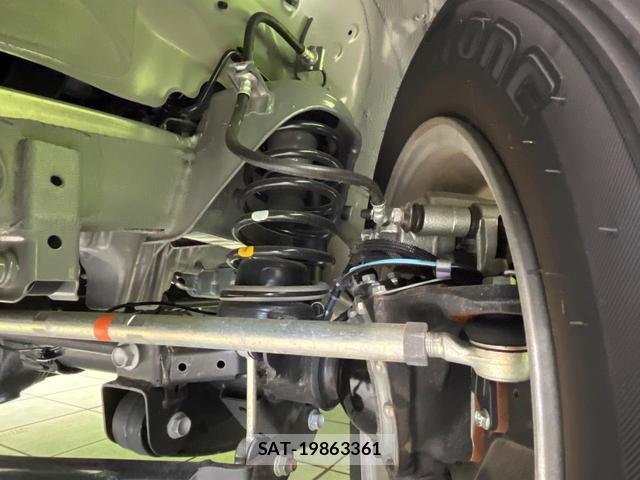 Suzuki JIMNY 2025-03 8725798-19