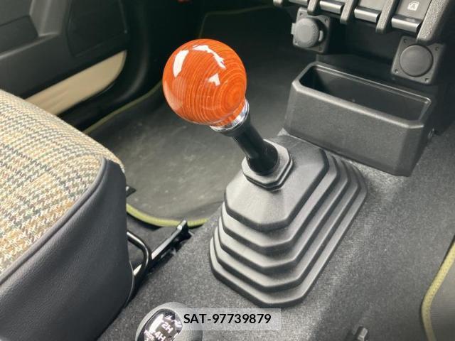 Suzuki JIMNY 2025-09 8726181-14