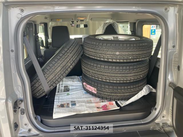 Suzuki JIMNY 2020-01 8727375-11