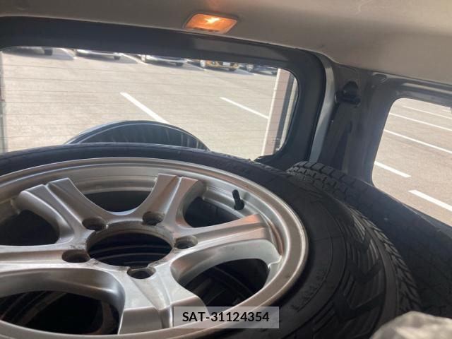 Suzuki JIMNY 2020-01 8727375-17