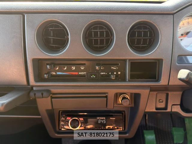 Suzuki JIMNY 1996 8728586-5