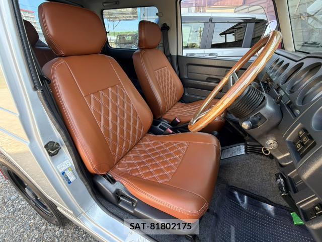 Suzuki JIMNY 1996 8728586-9