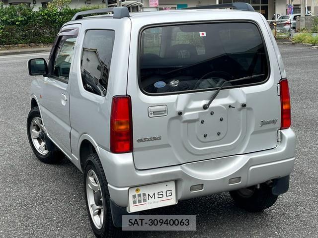 Suzuki JIMNY 2004-04 8729502-2
