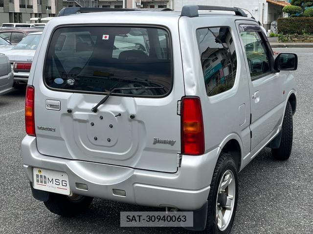 Suzuki JIMNY 2004-04 8729502-3