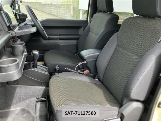 Suzuki JIMNY 2025-09 8731036-4