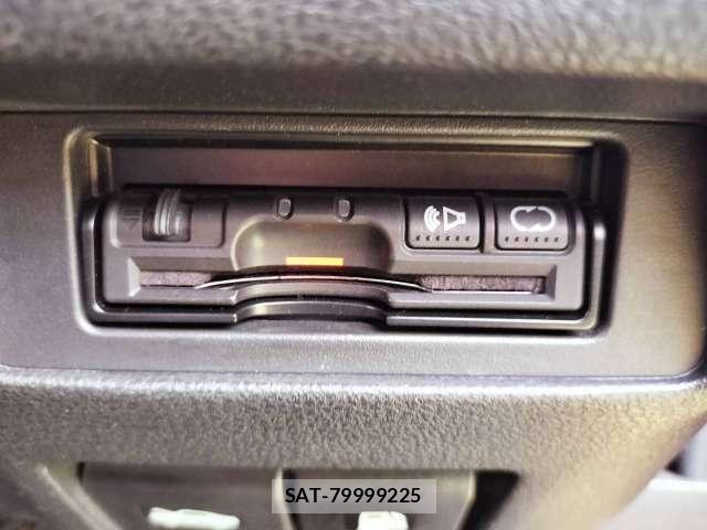 Nissan JUKE 2013-11 8730104-9