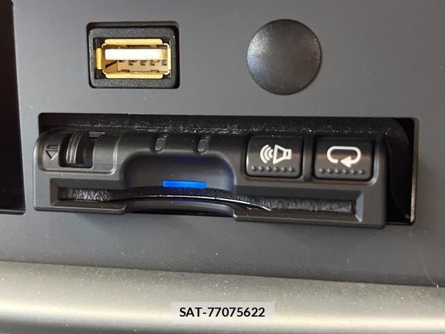 Renault KANGOO 2018-08 8725986-7