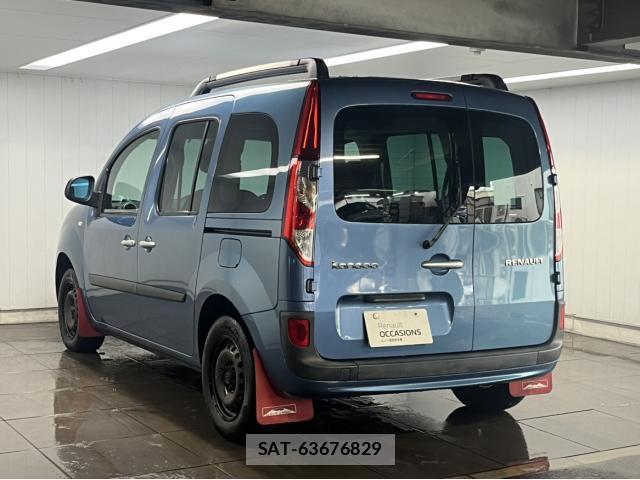 Renault KANGOO 2021-09 8730064-2