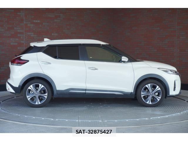 Nissan KICKS 2020-12 8726173-3