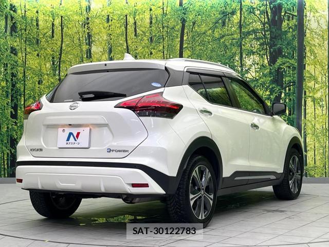 Nissan KICKS 2022-02 8728417-16
