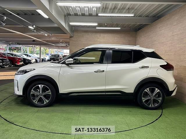 Nissan KICKS 2020-12 8730740-16