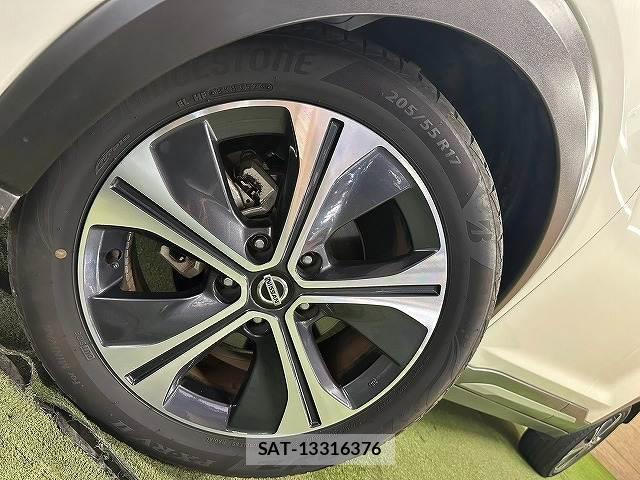 Nissan KICKS 2020-12 8730740-18