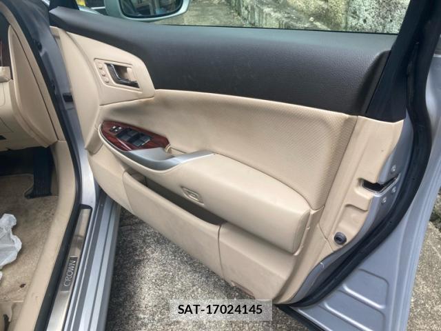 Toyota KLUGER HYBRID 2010-05 8727339-10