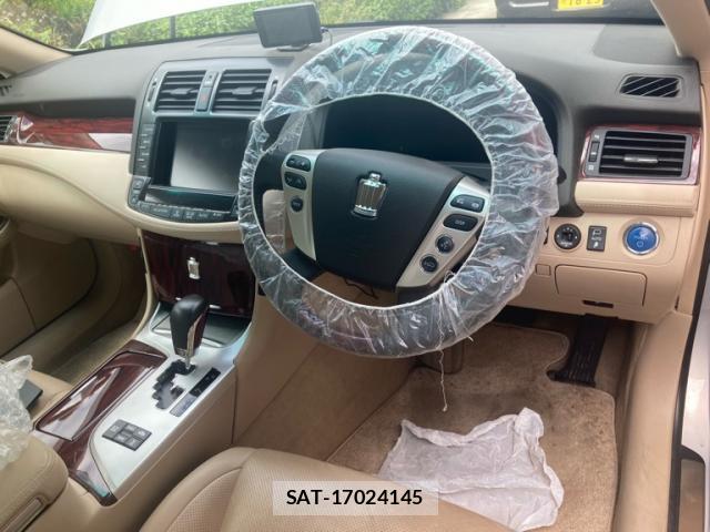 Toyota KLUGER HYBRID 2010-05 8727339-15