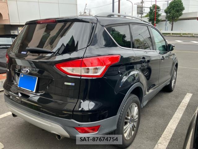 Ford KUGA 2015-12 8727149-12