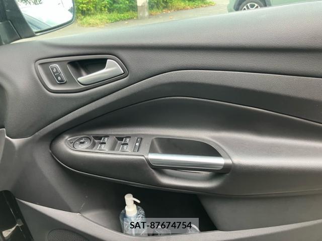 Ford KUGA 2015-12 8727149-19