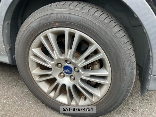 Ford KUGA 2015-12 8727149-8