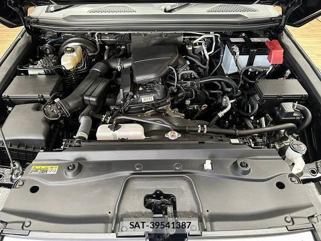 Toyota Land Cruiser 250 2024-11 8726596-13