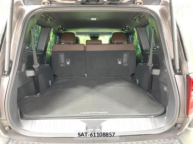 Toyota Land Cruiser 250 2025-02 8726940-13