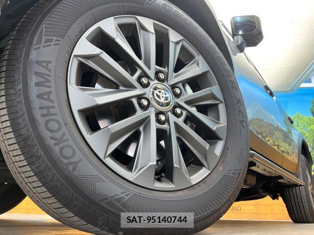Toyota Land Cruiser 250 2025-11 8727774-13