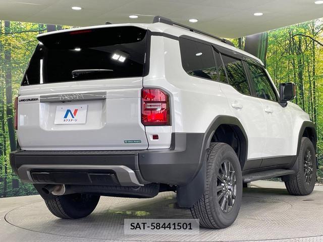 Toyota Land Cruiser 250 2025-06 8728205-17