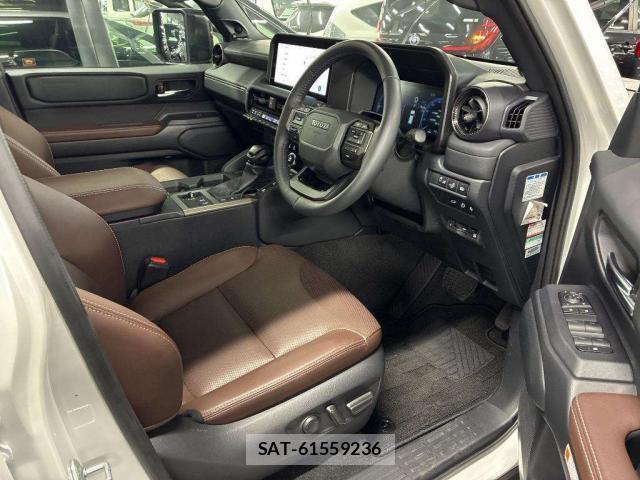 Toyota Land Cruiser 250 2024-05 8729984-10